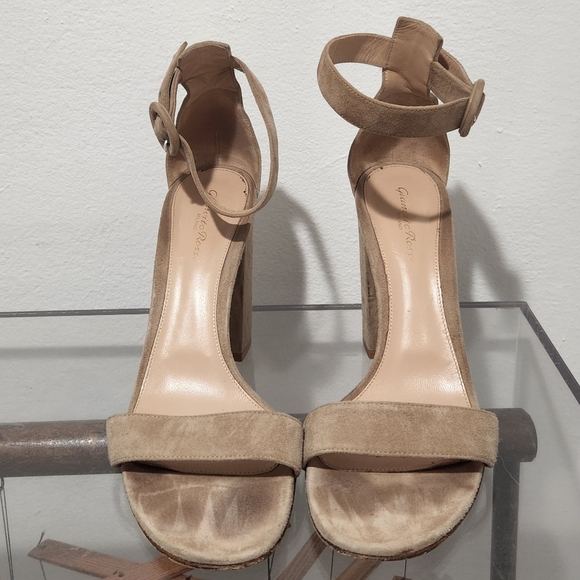 Gianvito Rossi Portofino 100 Block Heels - Picture 7 of 9